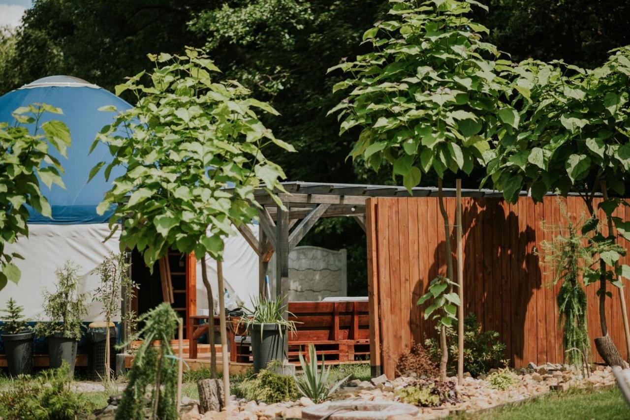 Aloha Glamp - Okragle Domki Przy Rzece - Balia I Sauna - Energylandia Zagornik Extérieur photo