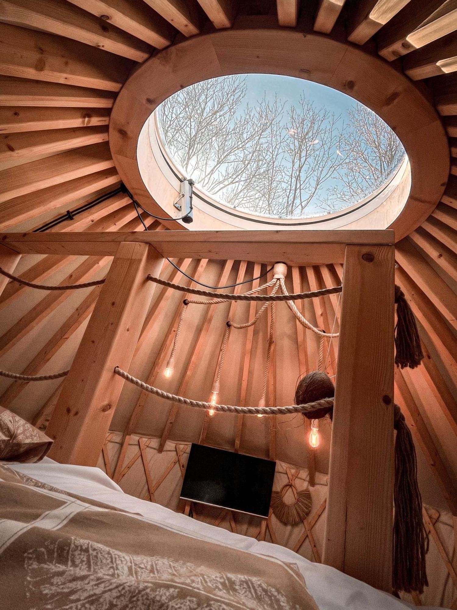 Aloha Glamp - Okragle Domki Przy Rzece - Balia I Sauna - Energylandia Zagornik Extérieur photo