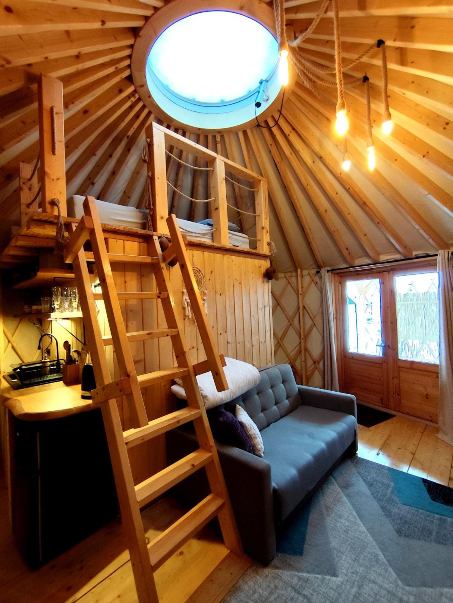 Aloha Glamp - Okragle Domki Przy Rzece - Balia I Sauna - Energylandia Zagornik Extérieur photo